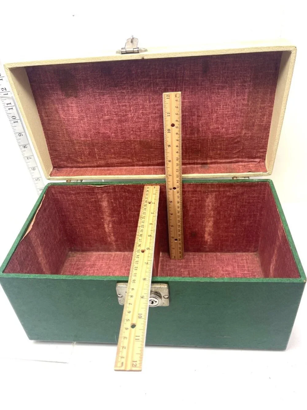 Vintage Green/Cream Storage Box W/Red Interior Handle & Locking Clasp 15
